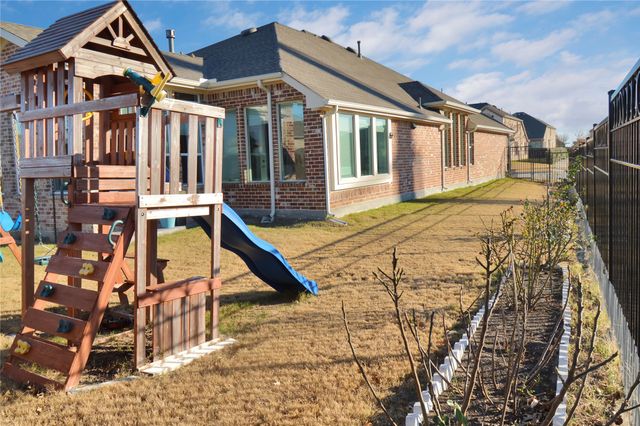 10018 FARMLAND Drive, Frisco, TX 75035