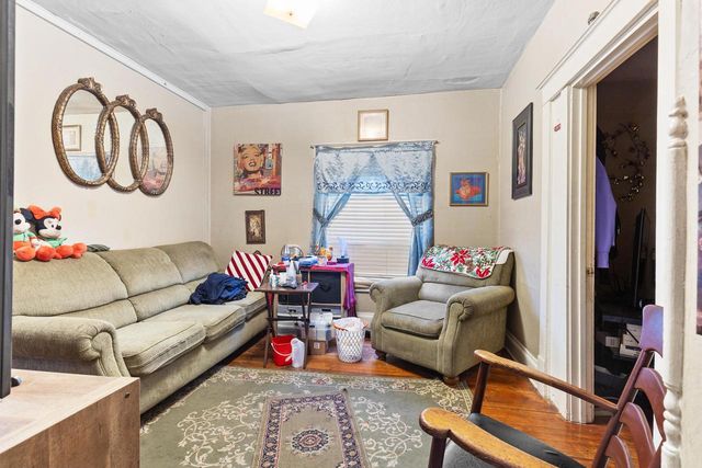 6410 W National AVENUE, West Allis, WI 53214