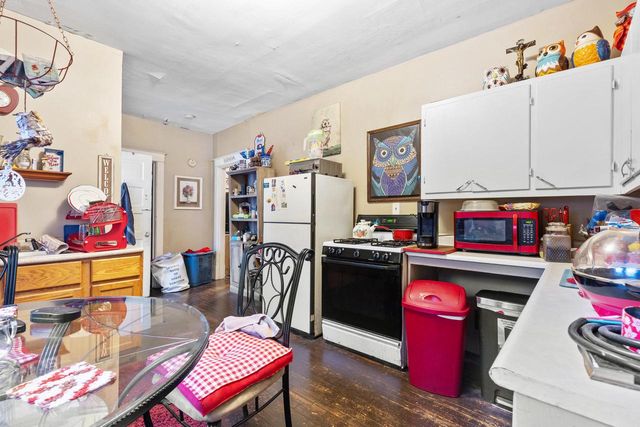 6410 W National AVENUE, West Allis, WI 53214