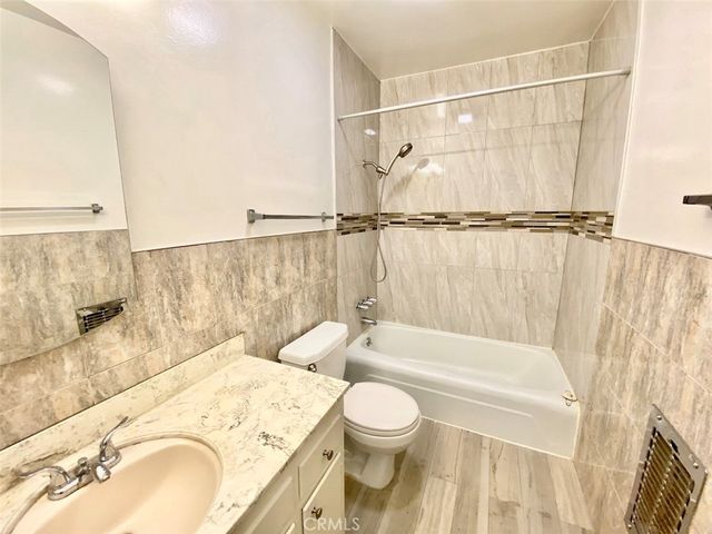 4215 W 130th, Hawthorne, CA 90250