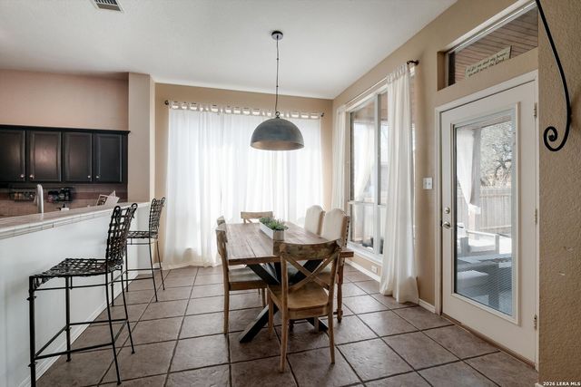 823 Peg Oak, San Antonio, TX 78258