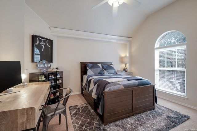 823 Peg Oak, San Antonio, TX 78258