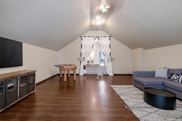 823 Peg Oak, San Antonio, TX 78258