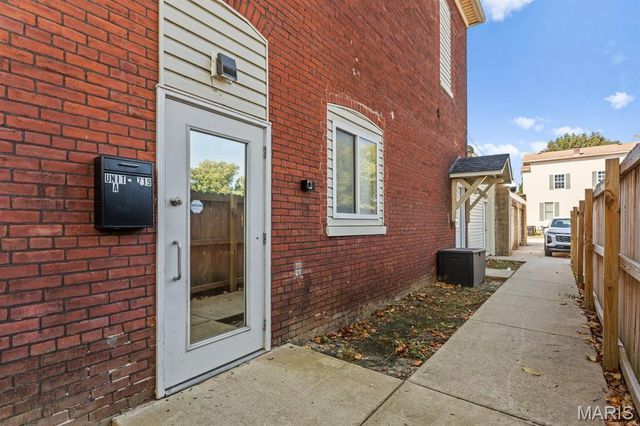 719 Centreville Avenue, Belleville, IL 62220