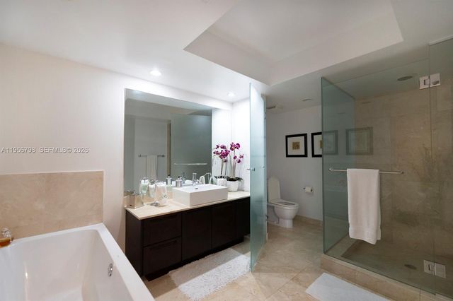 200 Sunny Isles Boulevard 21101, Sunny Isles Beach, FL 33160