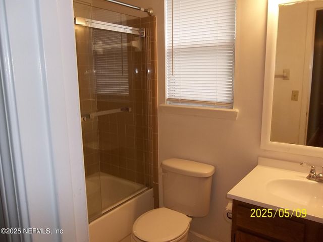 255 LEATHERLEAF Drive, Jacksonville, FL 32225