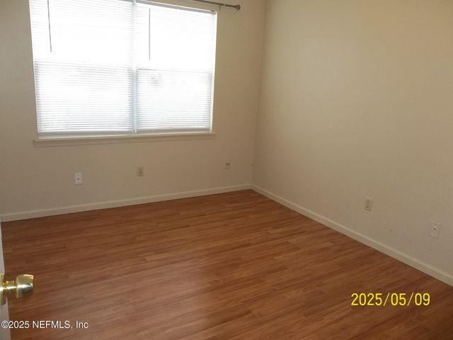 255 LEATHERLEAF Drive, Jacksonville, FL 32225