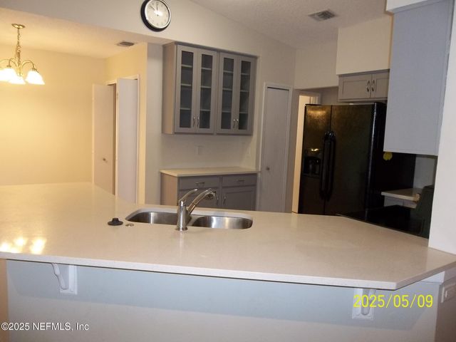 255 LEATHERLEAF Drive, Jacksonville, FL 32225