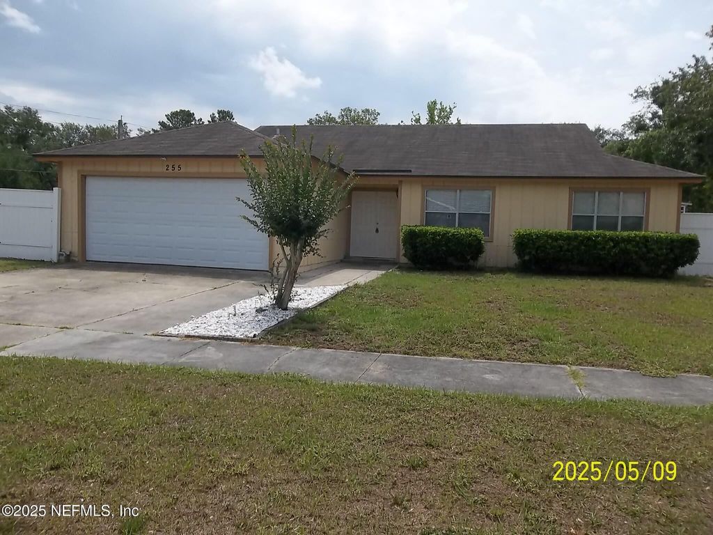 255 LEATHERLEAF Drive, Jacksonville, FL 32225