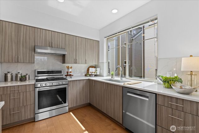 15722 NE 14th Terrace, Bellevue, WA 98008