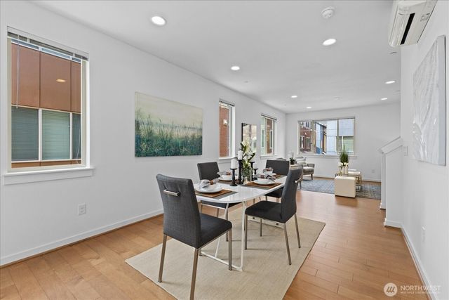 15722 NE 14th Terrace, Bellevue, WA 98008