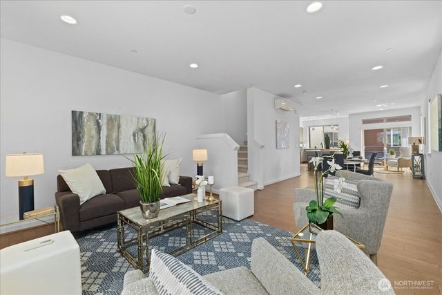 15722 NE 14th Terrace, Bellevue, WA 98008