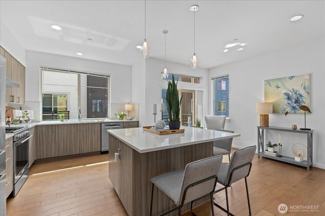 15722 NE 14th Terrace, Bellevue, WA 98008