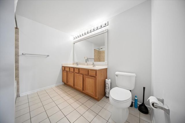 9670 Franklin Avenue 210, Franklin Park, IL 60131