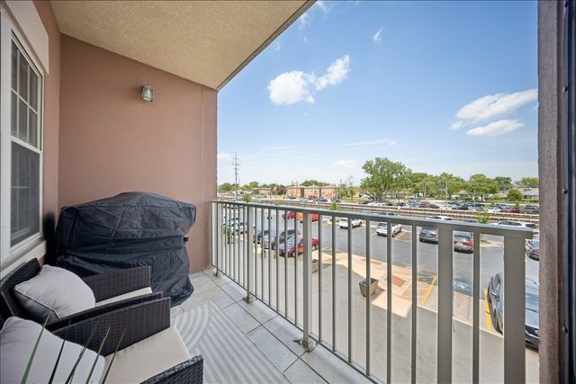 9670 Franklin Avenue 210, Franklin Park, IL 60131