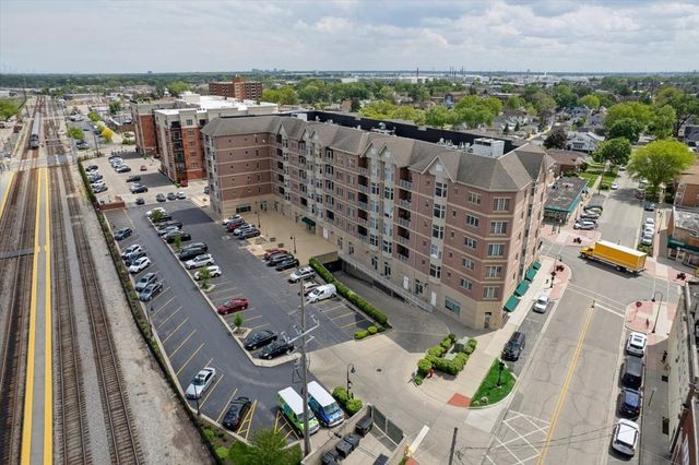9670 Franklin Avenue 210, Franklin Park, IL 60131