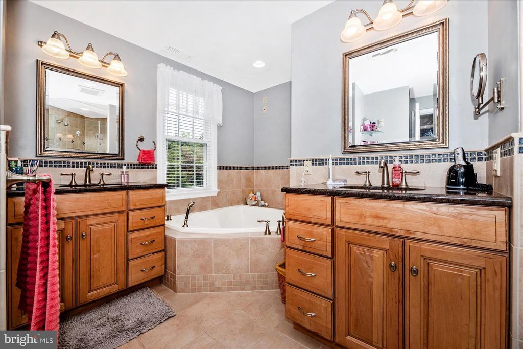 Image 26 of property listing at 10748 MIDDLEBORO DR, Damascus, MD 20872