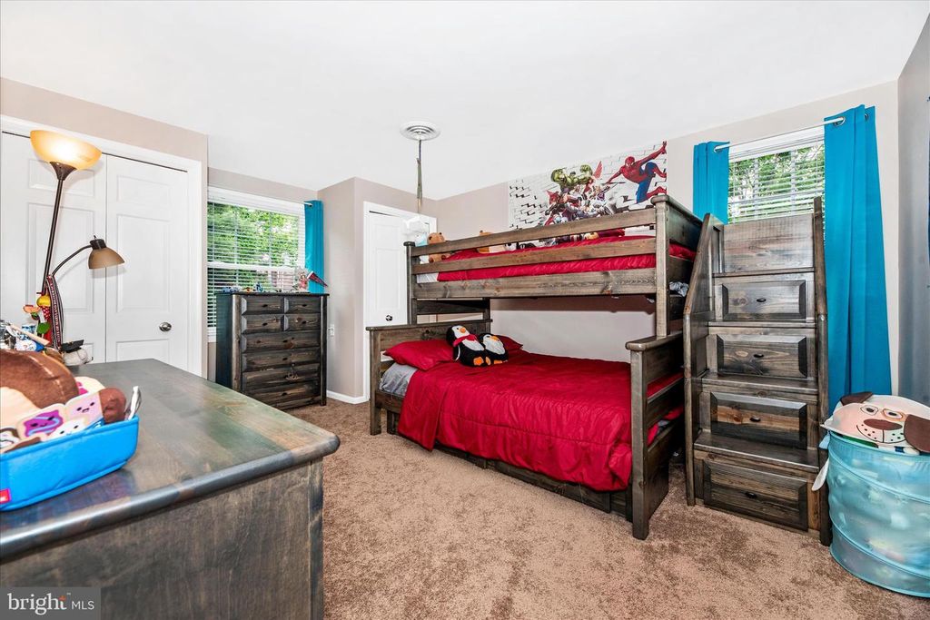 Image 32 of property listing at 10748 MIDDLEBORO DR, Damascus, MD 20872