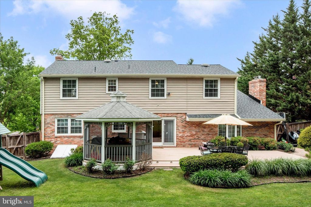 Image 39 of property listing at 10748 MIDDLEBORO DR, Damascus, MD 20872
