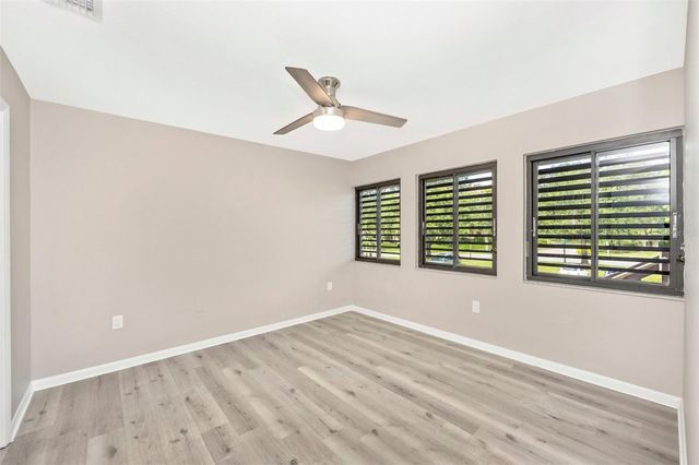 5178 LAKE VILLAGE DRIVE 86, Sarasota, FL 34235