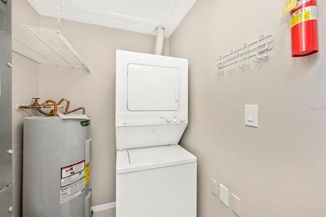 5178 LAKE VILLAGE DRIVE 86, Sarasota, FL 34235