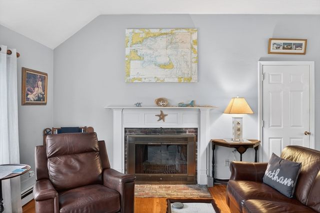 33 Duck Marsh Ln, Chatham, MA 02633