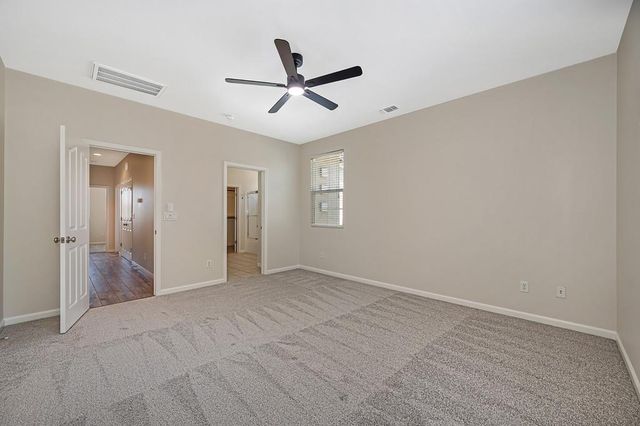 2888 Mojave Dr, West Sacramento, CA 95691