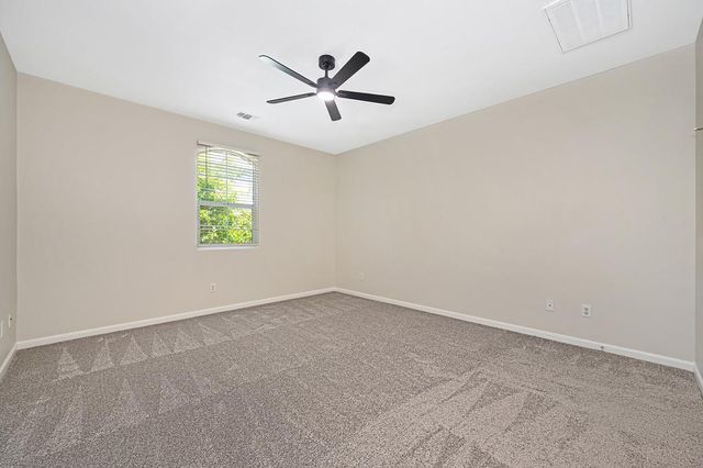 2888 Mojave Dr, West Sacramento, CA 95691