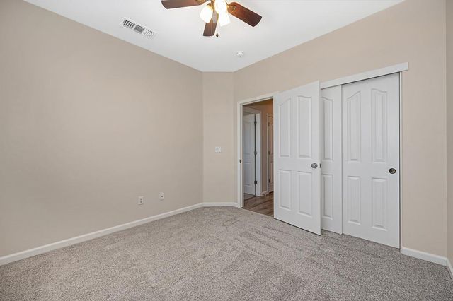 2888 Mojave Dr, West Sacramento, CA 95691