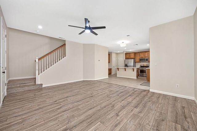 2888 Mojave Dr, West Sacramento, CA 95691