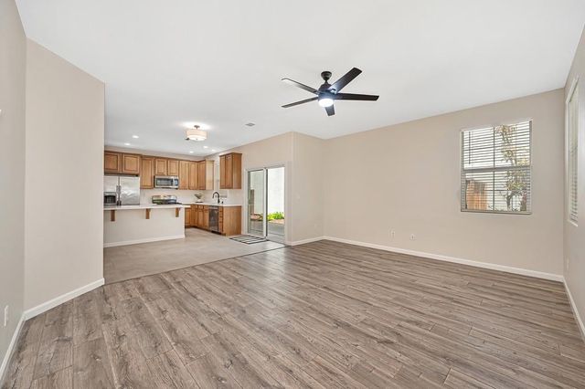 2888 Mojave Dr, West Sacramento, CA 95691