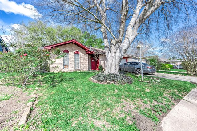 5011 Brisbane Drive, Houston, TX 77048