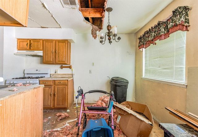 5011 Brisbane Drive, Houston, TX 77048