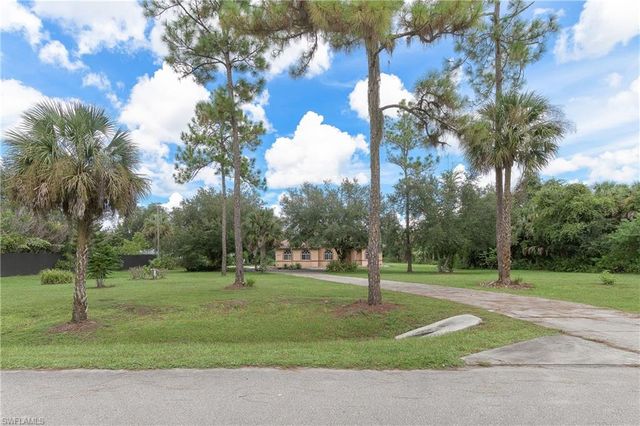 4021 24th AVE SE, Naples, FL 34117
