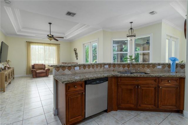 4021 24th AVE SE, Naples, FL 34117