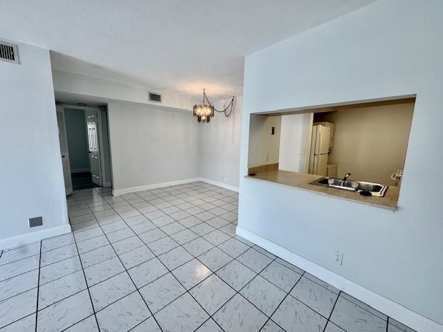 10006 Winding Lake Road 101, Sunrise, FL 33351