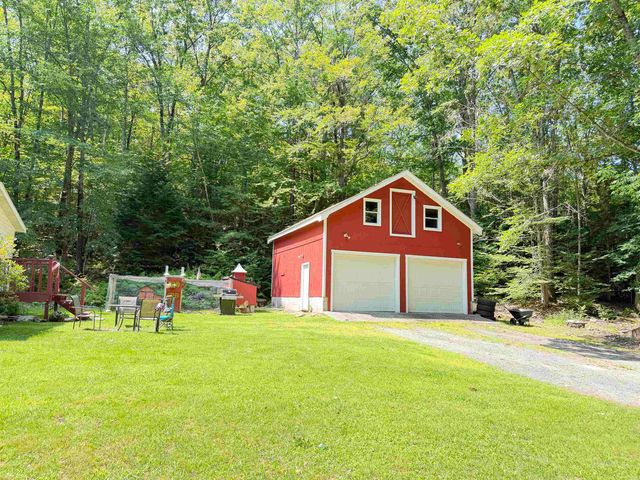 18 Algonquin Road, Enfield, NH 03748