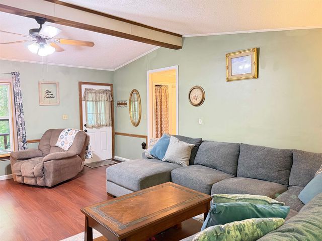 18 Algonquin Road, Enfield, NH 03748