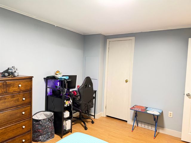 18 Algonquin Road, Enfield, NH 03748