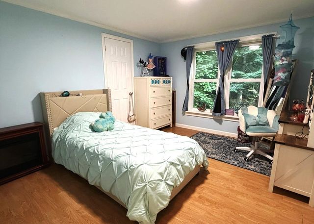 18 Algonquin Road, Enfield, NH 03748
