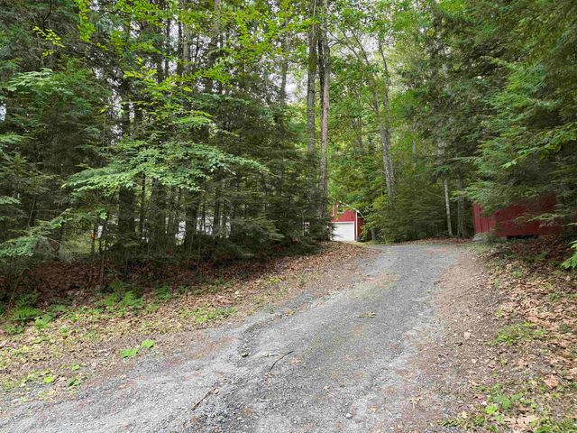 18 Algonquin Road, Enfield, NH 03748