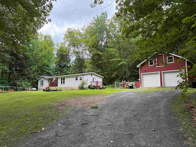 18 Algonquin Road, Enfield, NH 03748
