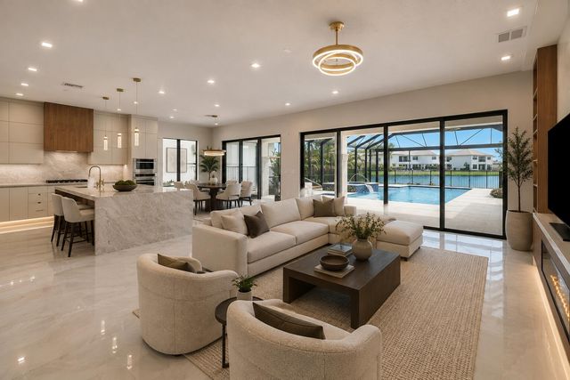 9892 Migration Point, Palm Beach Gardens, FL 33412