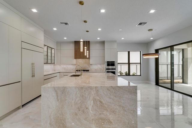 9892 Migration Point, Palm Beach Gardens, FL 33412