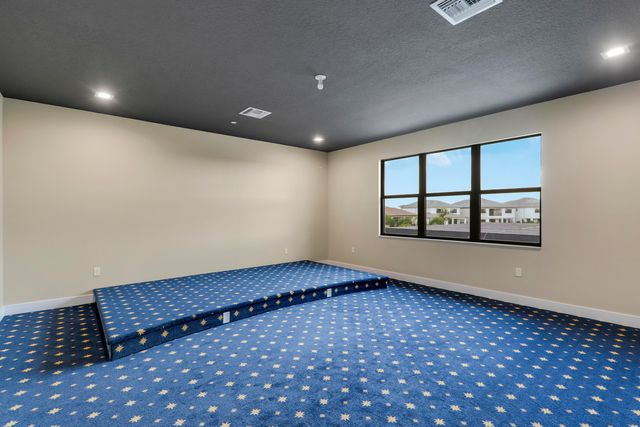 9892 Migration Point, Palm Beach Gardens, FL 33412