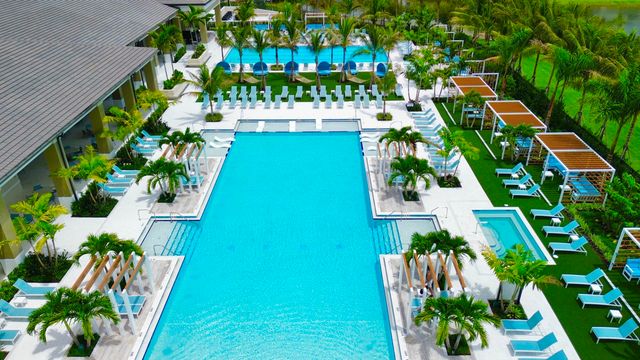 9892 Migration Point, Palm Beach Gardens, FL 33412