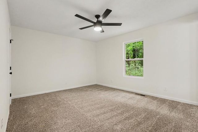 5055 S WOODBRIDGE Trail, Stone Mountain, GA 30088
