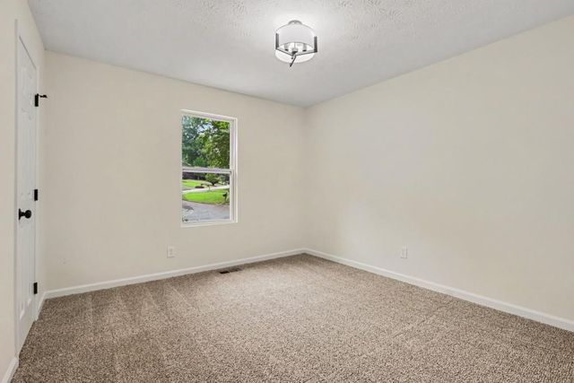 5055 S WOODBRIDGE Trail, Stone Mountain, GA 30088