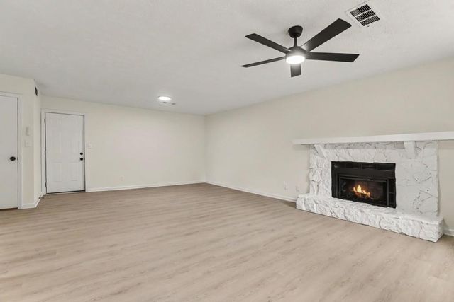 5055 S WOODBRIDGE Trail, Stone Mountain, GA 30088