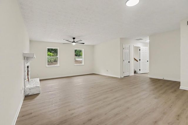 5055 S WOODBRIDGE Trail, Stone Mountain, GA 30088